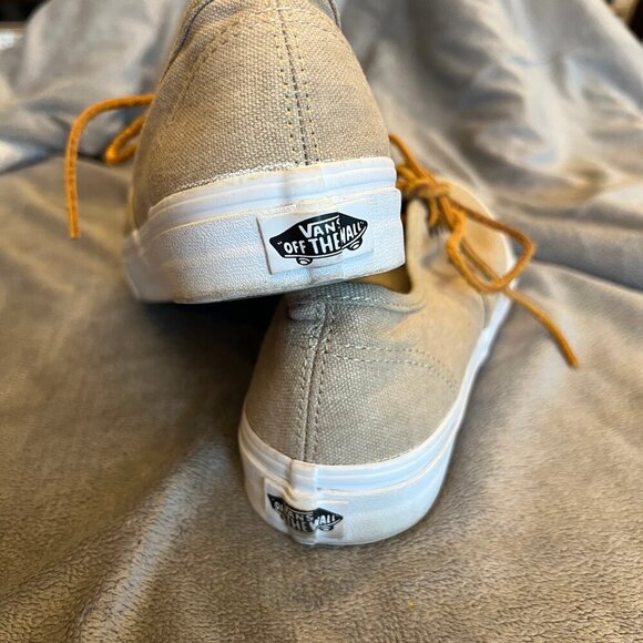 Women's Tan Canvas Vans with leather laces, Size 9 - Picture 4 of 7